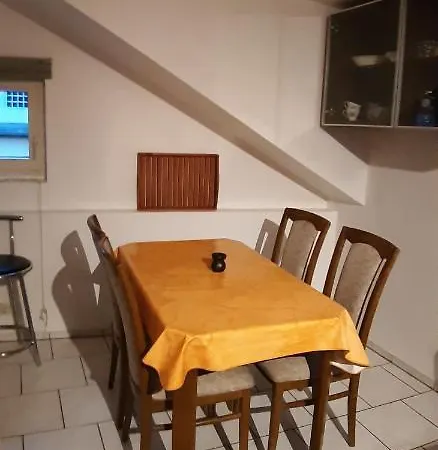 Apart Otel Hubertus 4*