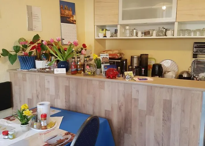 哈伯特斯膳食公寓 4*